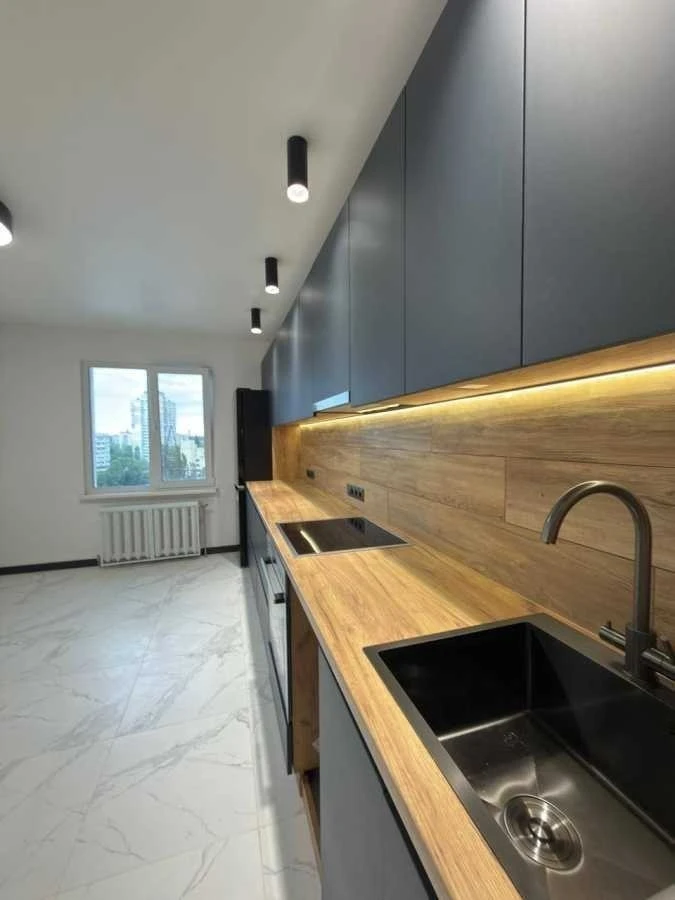 3-room apartment for sale 96 m², European Square, Soyuzu, 1