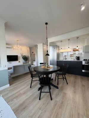 WITHOUT% Selling a 1-room apartment in the Parkland residential complex, Yunatska Street 17. Avton