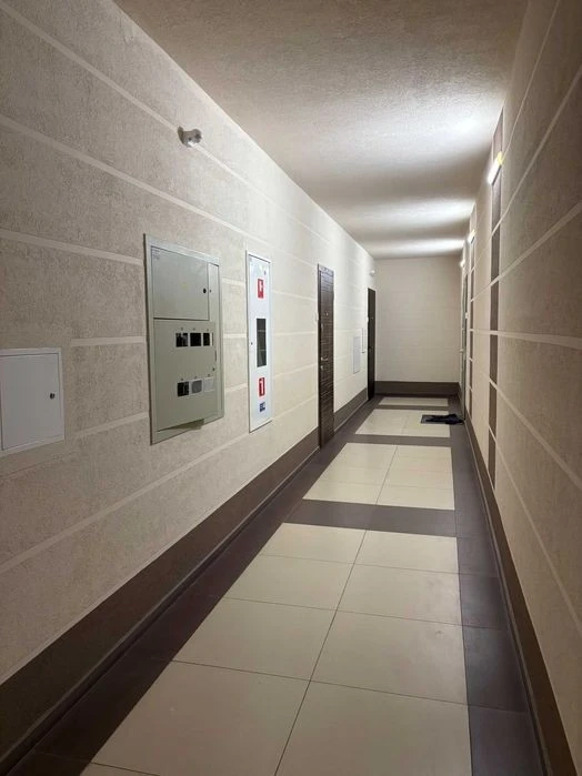 WITHOUT% Selling a 1-room apartment in the Parkland residential complex, Yunatska Street 17. Avton