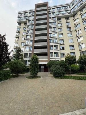 WITHOUT% Selling a 1-room apartment in the Parkland residential complex, Yunatska Street 17. Avton