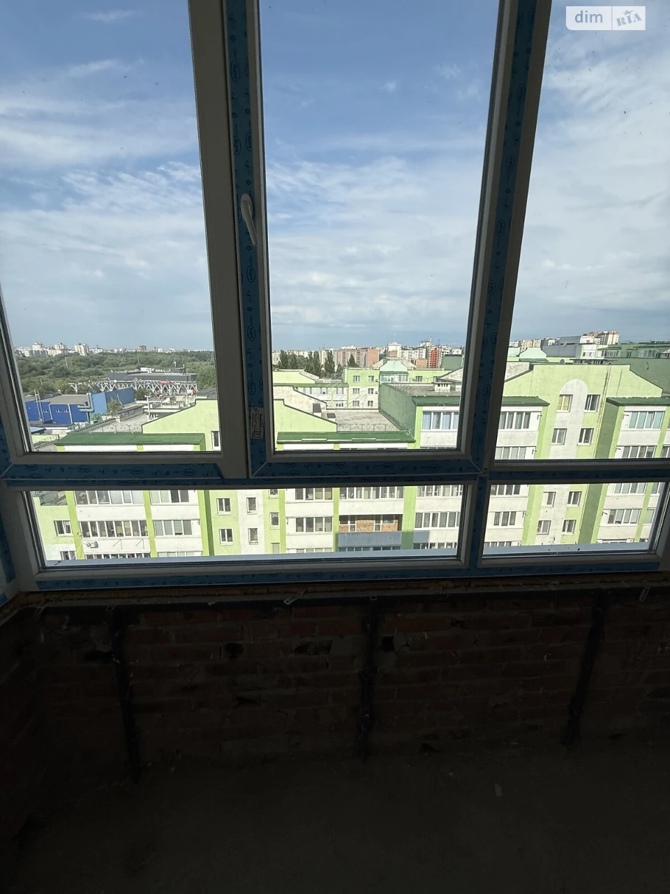 Продаж Квартира Виставка