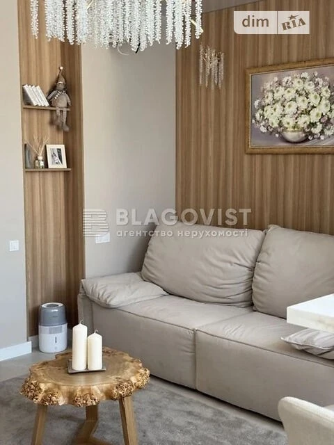 Sale of 1-room apartment 67 sq. m on Mytropolyta Vasylya Lypki St.