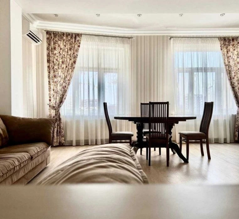 Bargaining! Residential Complex USADBA CHERNYSHOV! ELITE! Chernyshevskaya 50! 2-room apartment for sale.
