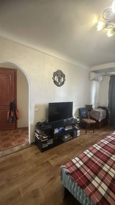 Selling a 1-room apartment in New Buildings.