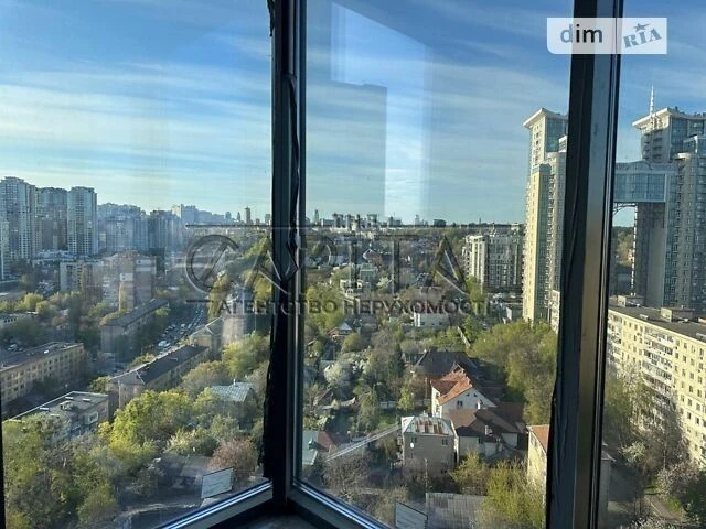For sale 4-room apartment 107 sq. m. on Zvirynetska Street 70 • ID 346