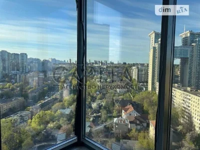 For sale 4-room apartment 107 sq. m. on Zvirynetska Street 70 • ID 346