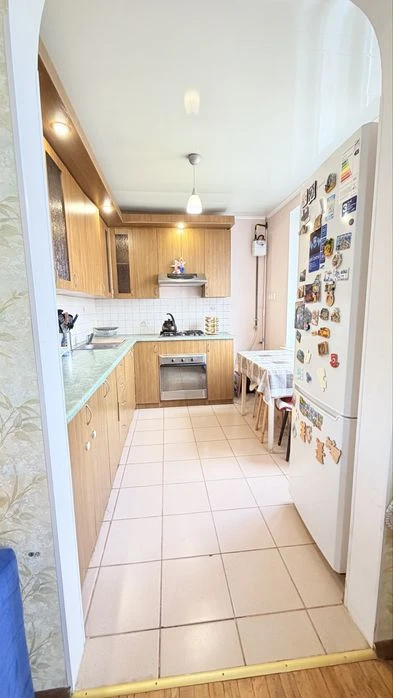 I will sell a 3-room apartment at Neskorenykh 32 with major renovation, with