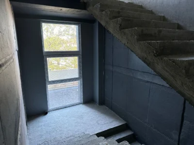 1 ком квартира! 43 м2, 4 этаж! Кирпич и газ Срочно