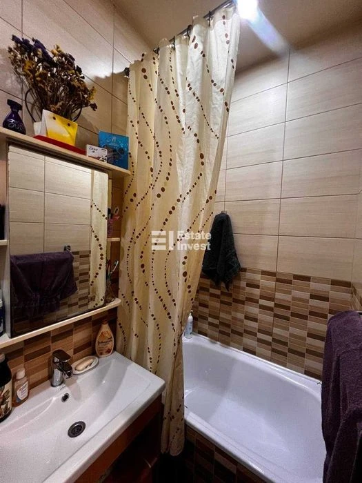 For sale 1-room apartment, living room type, Velyka Panasivska St.
