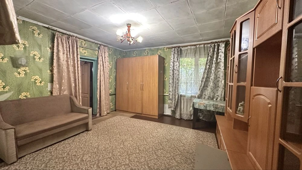 Продам просторий будинок на вул.Пестеля