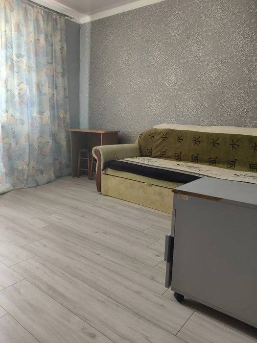 Продам 1 комн квартиру , ул Скворцова