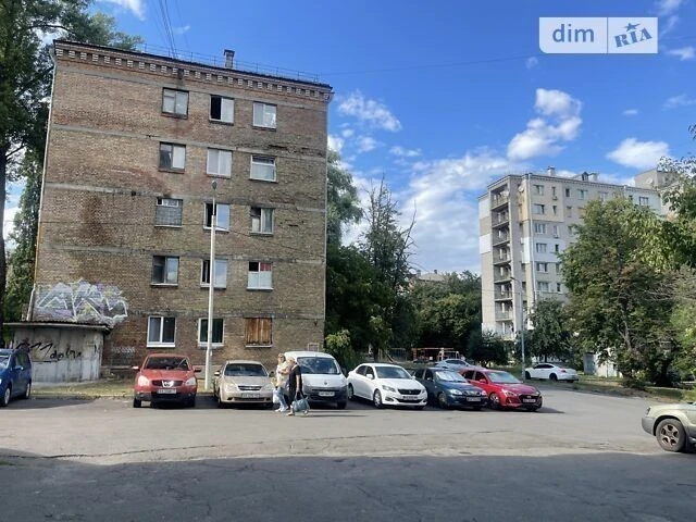 Room for sale 23.59 sq. m. on Oleny Telihy St. 45 • ID 3470