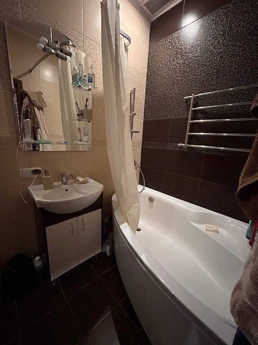 Sale of cozy 1 room. quarter St. Yu. Zdanovskaya 22/15. Without co