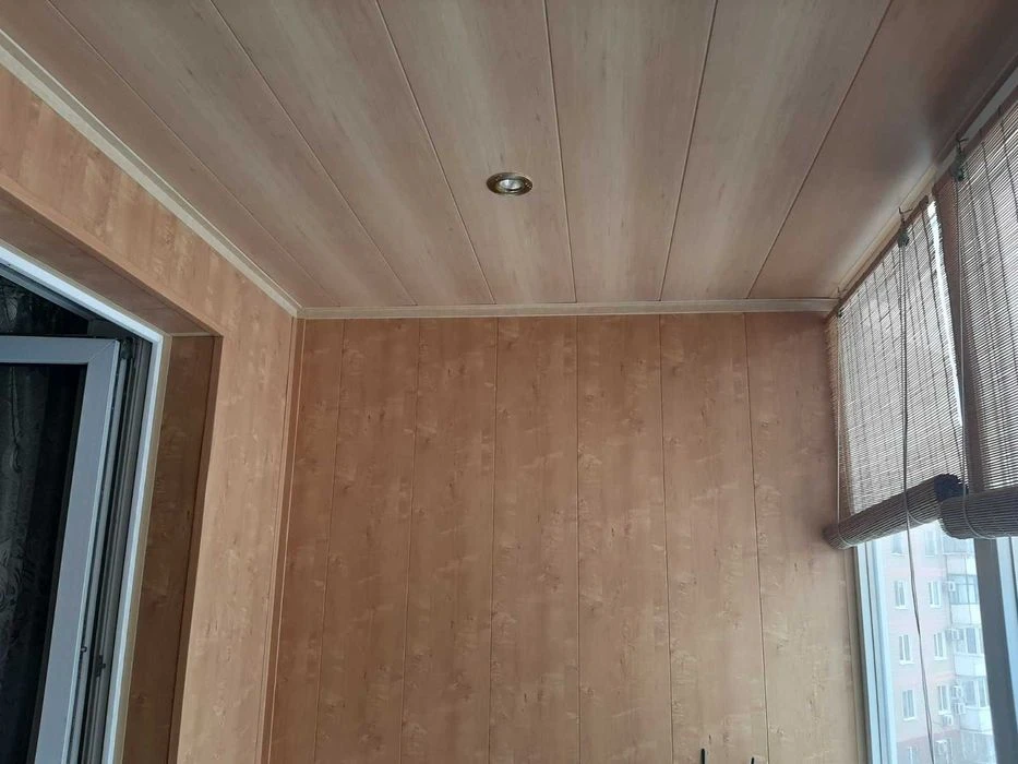 I will sell 3 square meters. 5/9 Sand owner