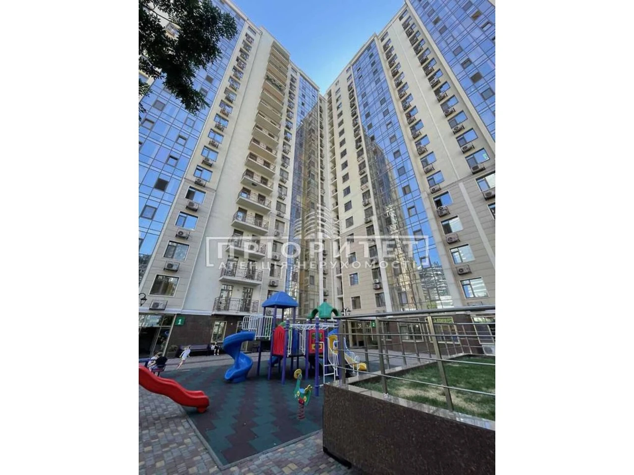 Продажа квартир Приморский.