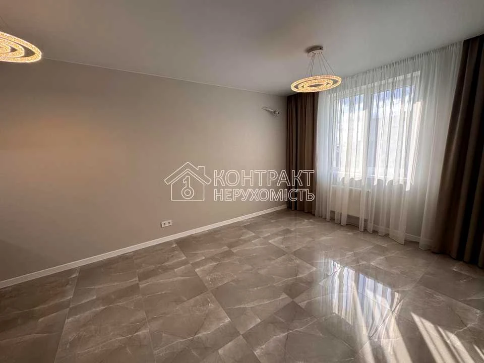 Apartment. Kharkiv, Myru St.
