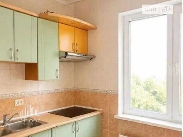 Sale of 3-room apartment 75 sq. m. on Oleksandry Ekster 10/87 street