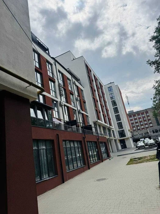 Продажа 1 комнатной квартиры 50 м2 в Франковском районе