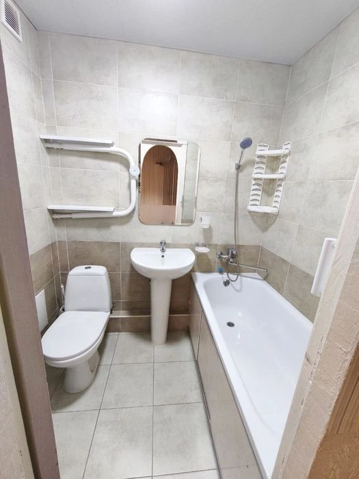 Продажа 1 комнатной кв-ры Калиновая, Образцова, с ремонтом