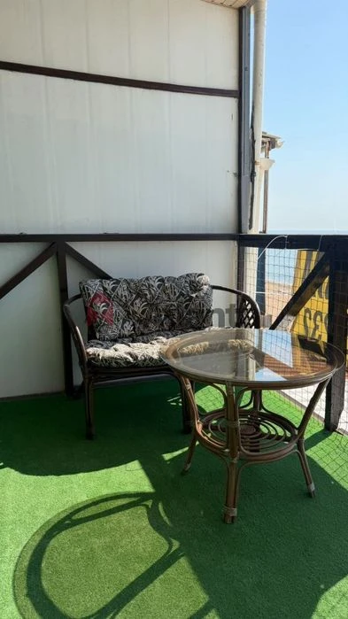 Cottage in the first line from the sea
