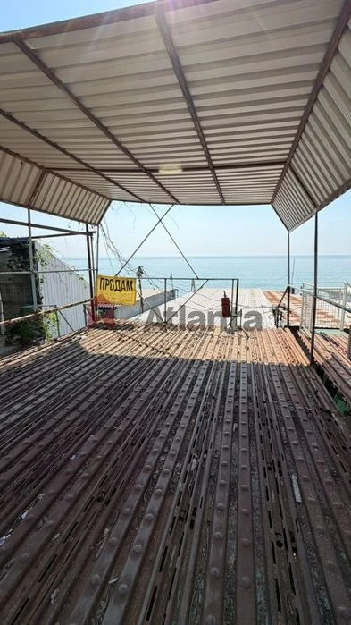 Cottage in the first line from the sea