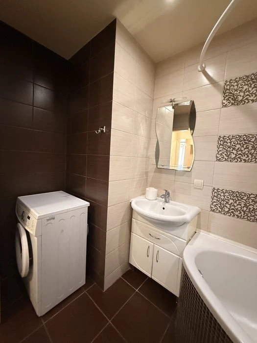 Three-room apartment for sale in Saltovka