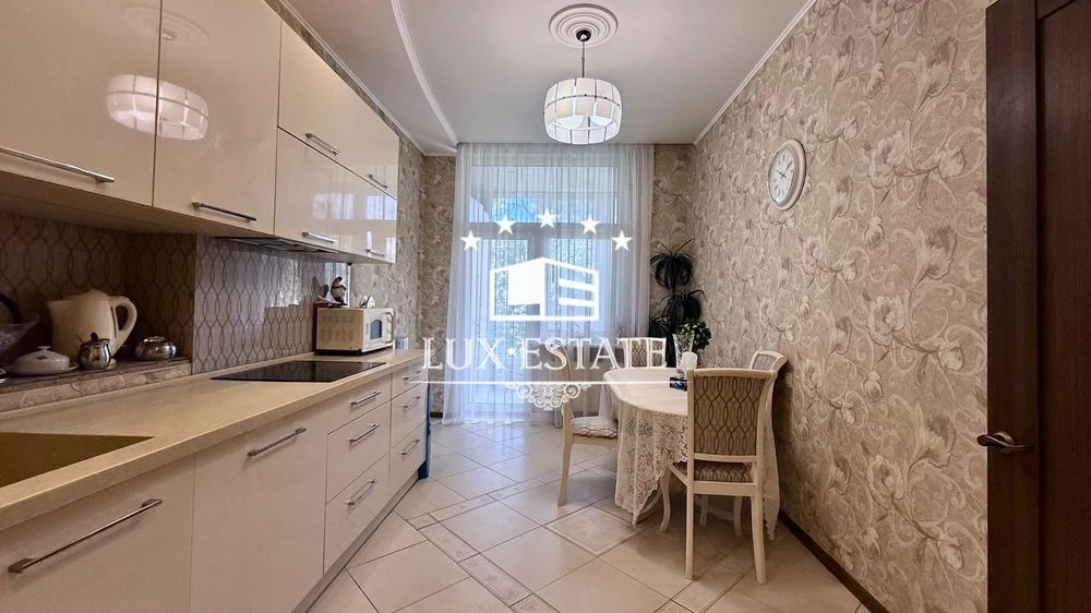 Two-room apartment for sale in the prestigious East-West residential complex.