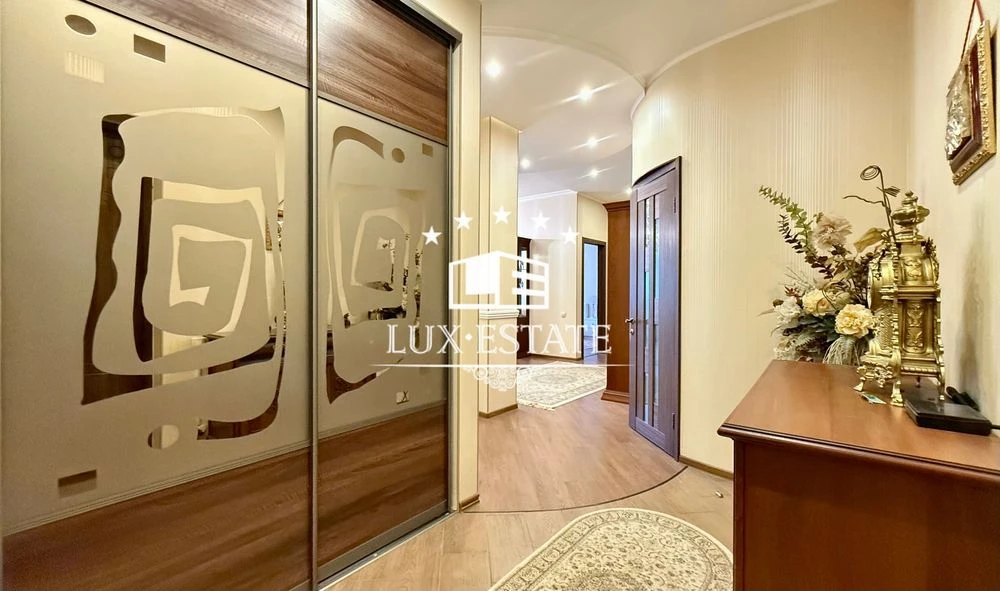 Two-room apartment for sale in the prestigious East-West residential complex.