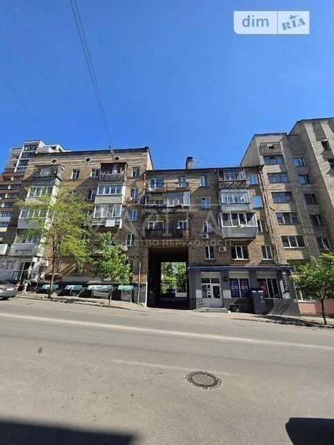 Sale of 2-room apartment 47 sq. m. on Bulvarno-Kudryavska Street 11/