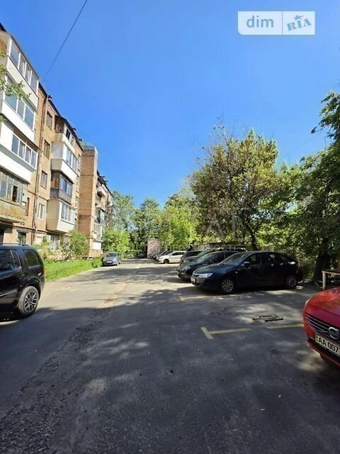 Sale of 2-room apartment 47 sq. m. on Bulvarno-Kudryavska Street 11/