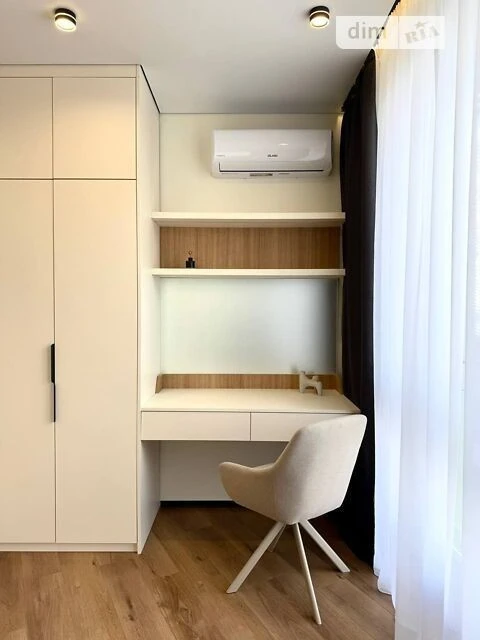 Продаж 2к квартири 68 кв. м на вул. Причальна 8 • ID 3472561