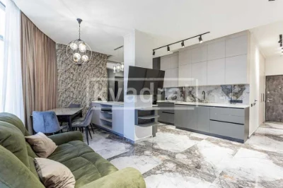 No commission for the buyer % Sale of a 3-room apartment (2 s