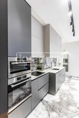 No commission for the buyer % Sale of a 3-room apartment (2 s