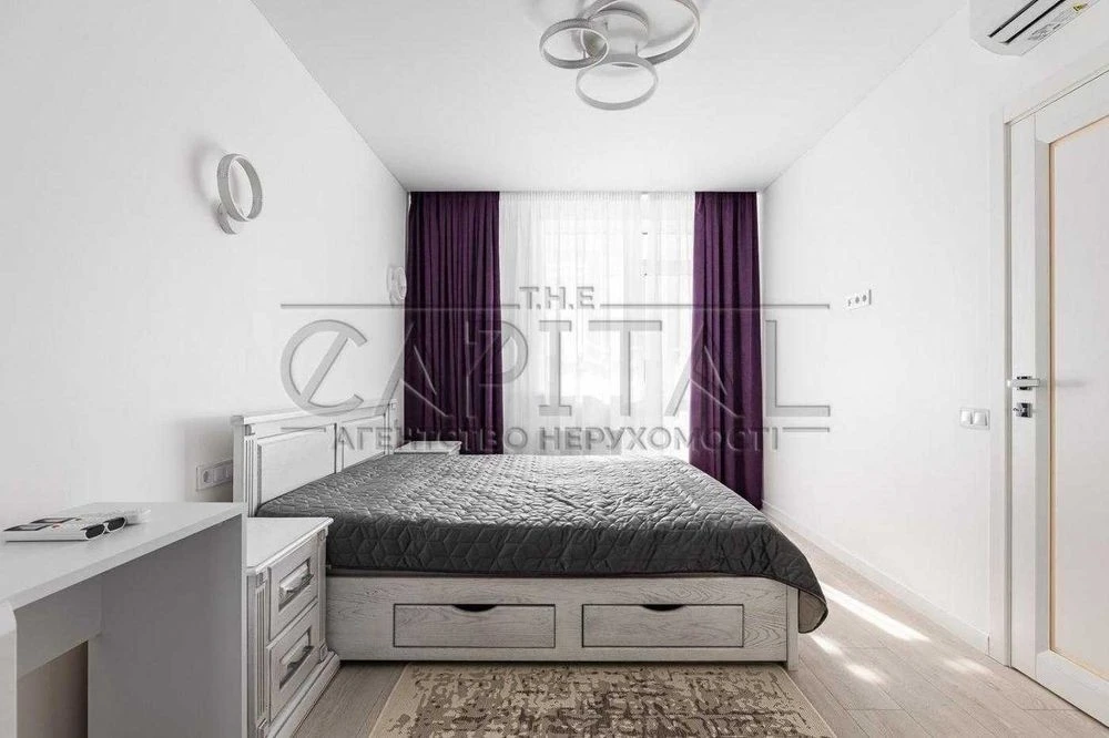Apartment for sale in Oakland OK LAND Solomenka Sevastopolskaya Pl