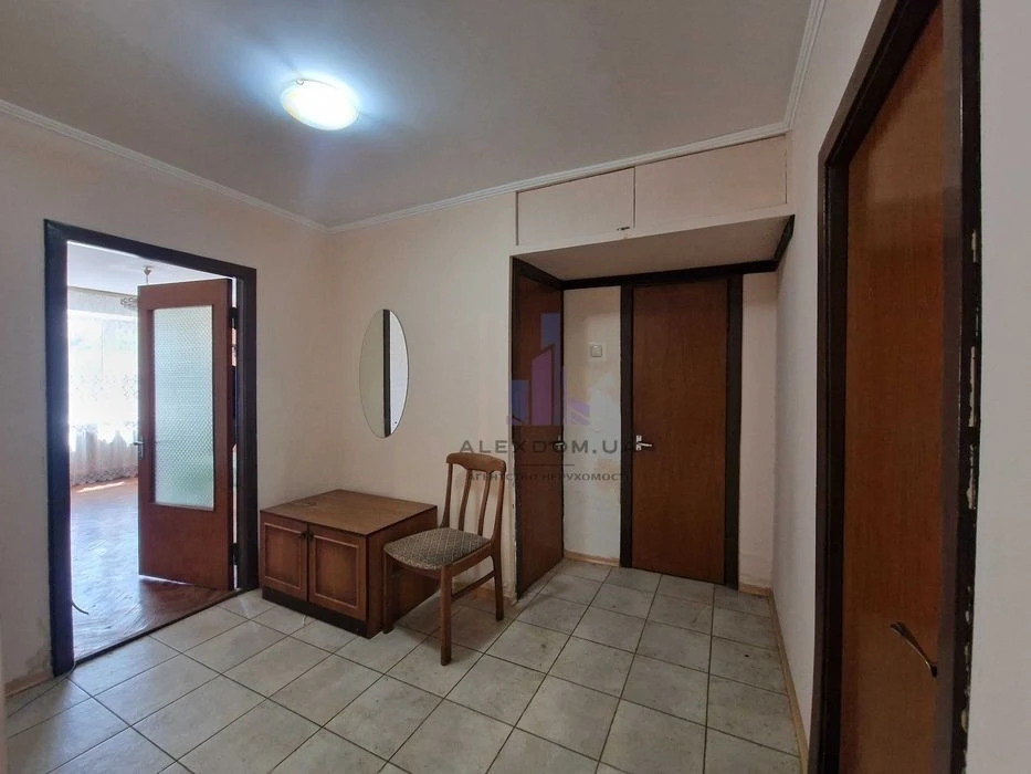 2-room apartment for sale, Antonovicha St., building 102, Pal metro station