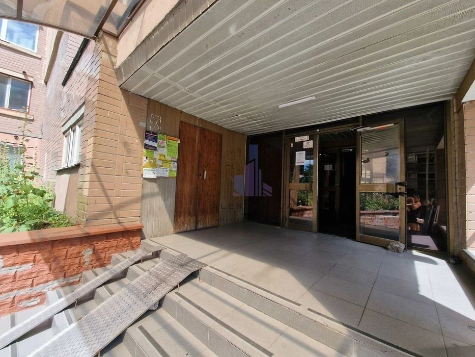 2-room apartment for sale, Antonovicha St., building 102, Pal metro station