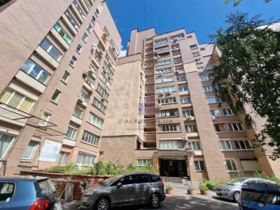 2-room apartment for sale, Antonovicha St., building 102, Pal metro station