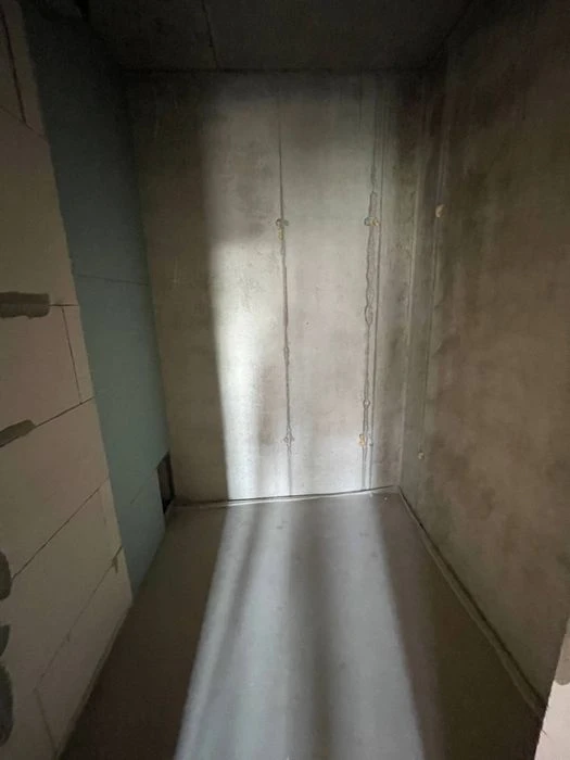 I will sell a 2-room apartment at 51 Zhemchuzhina Arkadiya