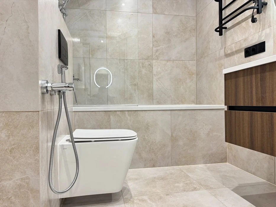 Large 1-room apartment with renovation, developed infrastructure 8