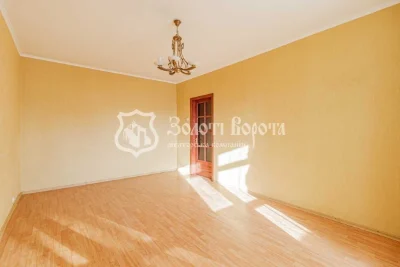 For sale 2-room apartment 56.3 m², Akademika Efremova St.