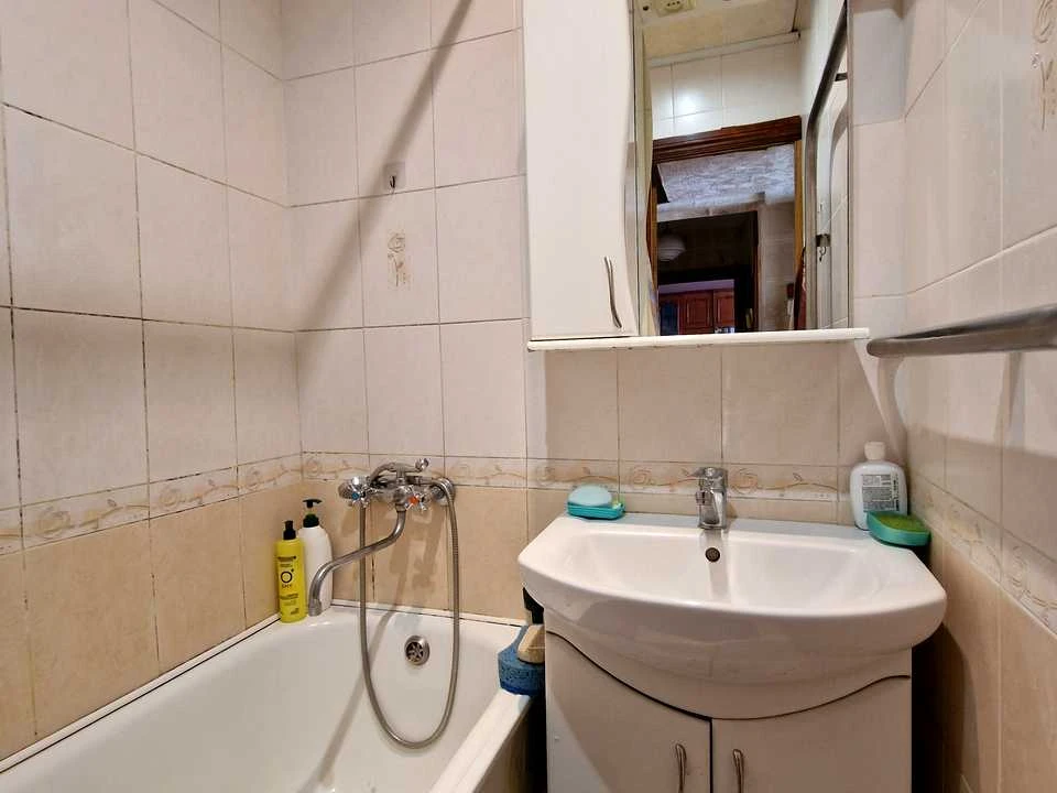 Квартира. Дніпро, Метробудівська вул.