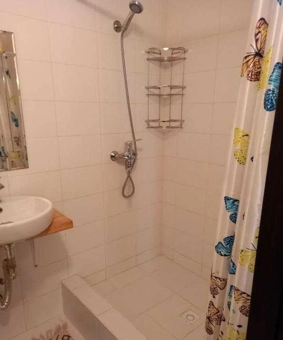 Продам 2-х этажный флигель с ремонтом, ул. Дегтярная, 90 м²