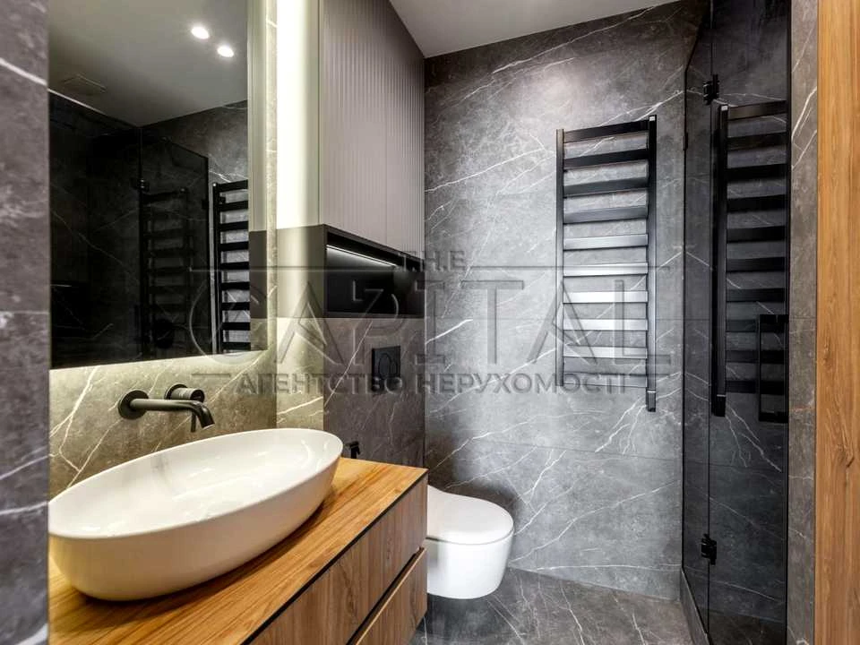 Apartment. Kyiv, Zarichna St., 6