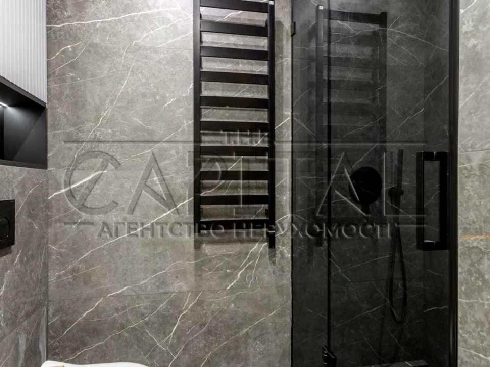 Apartment. Kyiv, Zarichna St., 6