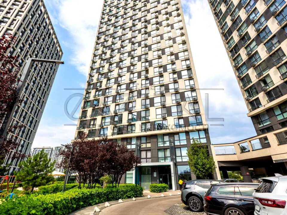 Apartment. Kyiv, Zarichna St., 6