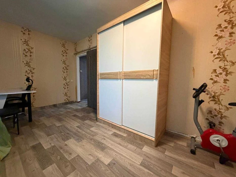 Купите квартиру в районе Калиновой на Универсальной