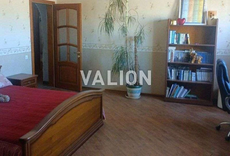 Продажа 3-к квартиры просп. Голосеевский 68