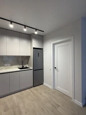 Mira residential complex, 1-room apartment, 40 m², renovated, 6th floor, best option
