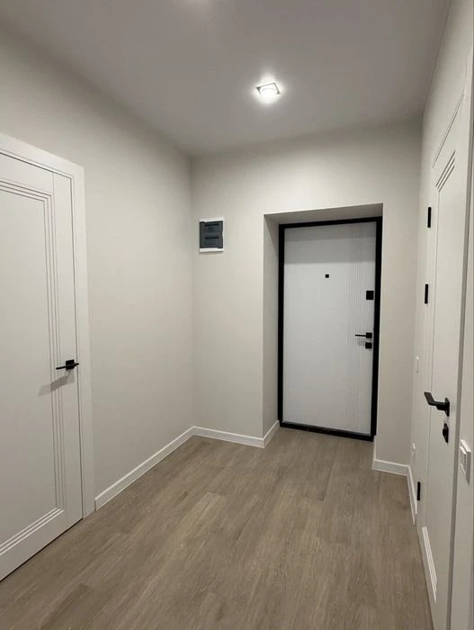 Mira residential complex, 1-room apartment, 40 m², renovated, 6th floor, best option