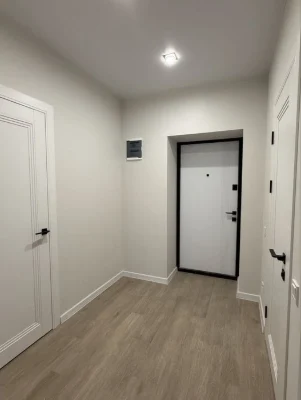 Mira residential complex, 1-room apartment, 40 m², renovated, 6th floor, best option